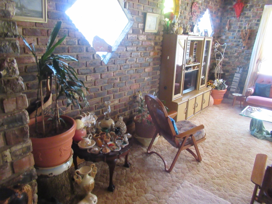 3 Bedroom Property for Sale in Flamingo Park Free State